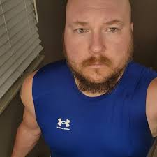 I'm 42, single, I'm a teacher 👋🙂 I need friendship..