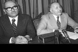 Neredeyse her yazısı ile gündeme bomba gibi düşen yeni akit yazarı abdurrahman dilipak, yine gündemi sarsan bir yazı kaleme aldı. Abdurrahman Dilipak Arif Emre Yi Ilk Genclik Yillarinda Tanidim Sair Hukukcu Siyaset Adami Mutevazi Arif Biri