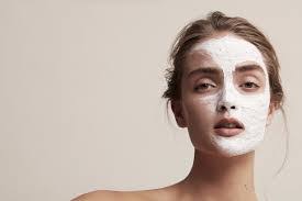 Amy Vien's Instagram, Twitter & Facebook