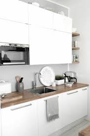 Petite Cuisine Decouvrez Nos 5 Conseils Pour L Amenager Amenagement Petite Cuisine Cuisine Laquee Idee Deco Cuisine