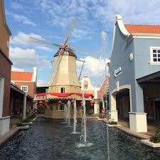 The outlet opened its doors yesterday and there are many people still not aware of this new outlet. Freeport A Famosa Outlet Alor Gajah Melaka