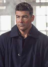 The ellen degeneres show (16 january 2013). Kyle Chandler On Mycast Fan Casting Your Favorite Stories