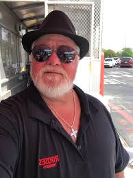 COME GET YOIR RIBS . IT'S FRIDAY RIB DAY AT ROUSES IN PICAYUNE ONLY $11.99  FOR A FULL RACK