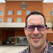 Jerry Moldenhauer's Instagram, Twitter & Facebook