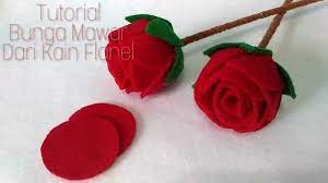 Pola bunga bisa kita gambar sendiri atau juga bisa kita unduh dari internet. Cara Mudah Membuat Bunga Mawar Dari Kain Flanel How To Make A Felt Rose Youtube
