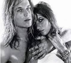 Today, he plays the lead in vikings. see travis fimmel's transformation from hunky calvin klein model to scruffy viking. Introducing Blue Steel Travis Fimmel Fib