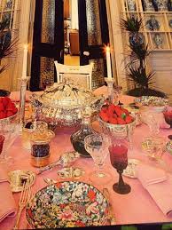 Valentino At The Emperor S Table Table Settings Beautiful Table Settings Pretty Tables
