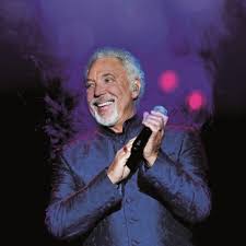 Tom wird groß und zu einem flotten jungen mann, dessen gutes aussehen und freundliches herz ihn beim anderen geschlecht. Tom Jones Tickets Karten Bei Adticket De