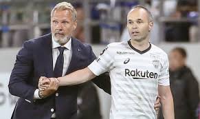 Widely regarded as one of the greatest midfielders of all time and one of the best players of his generation, iniesta spent most of his career at barcelona, where he. Fink Im Ft Interview Iniesta Ist Das Beste Was Ich Je Erlebt Habe