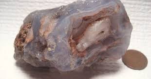 The Ellensburg Blue Agate Is The Third Rarest Stone In The World It Has A Hardness Of 7 5 To 8 3 And Minerals And Gemstones Rocks And Minerals Rocks And Gems