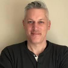 Chris Strauss's Instagram, Twitter & Facebook