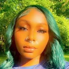 Be the girl that makes other girls feel like they ARE THAT GIRL too!