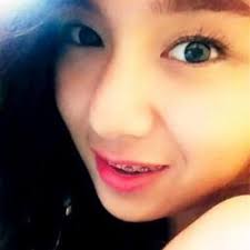 Trisha Faye Tan (@ChixieTan)