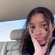 Gianna Duncan's Instagram, Twitter & Facebook