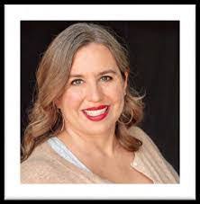 Erika Kinzer's Instagram, Twitter & Facebook