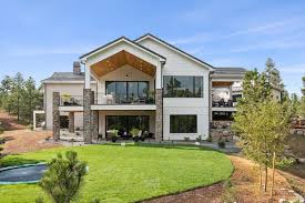 Tour This Absolutely Gorgeous Mountain Style Home In Colorado Springs In 2020 Colorado Homes Parade Of Homes Mountain Dream Homes