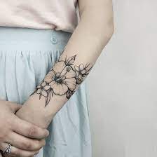 Top 30 Hibiscus Tattoos Popular Hibiscus Tattoo Designs Ideas Hibiscus Tattoo Hibiscus Tattoos Flower Tattoos
