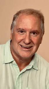 Rob Riddell's Instagram, Twitter & Facebook