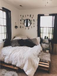 Pinterest Eydeirrac Small Bedroom Room Decor Bedroom Room Ideas Bedroom