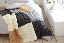 Bei zeeman haben wir die unterschiedlichsten sorten garne. Strickdecke Im Mustermix Stricken Und Hakeln