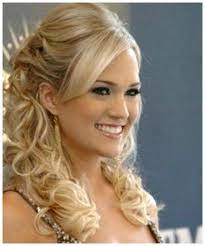Half Up Half Down Wedding Hairstyles With Tiara And Veil Google Sear Medium Hair Styles Wedding Hairstyles Medium Length Wedding Hairstyles Half Up Half Down