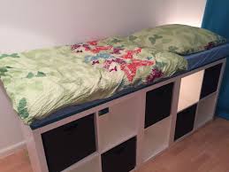 Umso wichtiger, dass du die richtigen betten für euch findest. Pin Auf Kallax Ikea Bett Mit Hohle Fur Kids