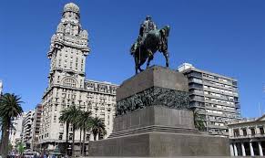 Registros de carros de turismo diminuem na o reino unido. Uruguai Lanca Campanha Para Reativar Turismo Mercado