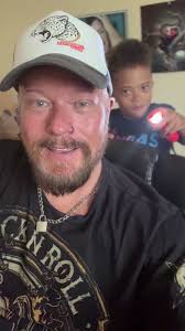 Live in Costa Rica 🇨🇷 captured by Amber Rowe July 20, 2025 I wrote Santo  Dios at an extremely low point in my life. Always amazed to see it rise  from the