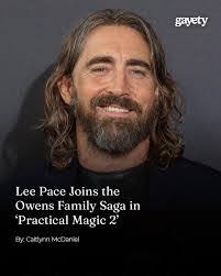 Alex Dibbern's Instagram, Twitter & Facebook