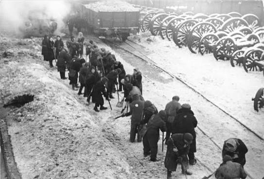 The Arajs Kommando (also: Sonderkommando Arajs), led by SS commander and  Nazi collaborator Viktors Arājs, was a unit of Latvian Auxiliary Police  (German: Lettische Hilfspolizei) subordinated to the German  Sicherheitsdienst (SD). It