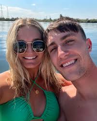 Bentley Madison Gleave (@bentley_gleave) • Instagram photos and videos