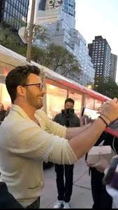 Profile for Chris R Evans