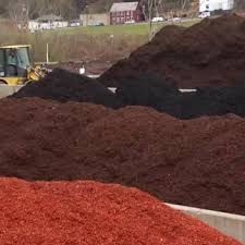 1 yard = 27 cubic feet (3′ x 3′ x 3′) 1 yard = 10′ x 10′ area (100 sq. Bulk Mulch Golden Pine Straw