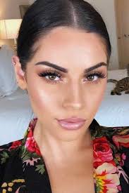 Lightmakeup Light Makeup Formal In 2020 Skin Tone Makeup Olive Skin Tone Dark Makeup