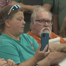 Proposal for ambulance oversight committee discussed in Chilton County work  session