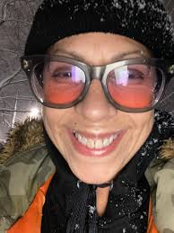 What are some social activities for singles