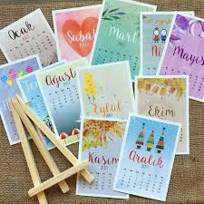 Sovalede Kartpostal 2017 Masa Takvimi Vintage Tarzda 2017 Takvimi Masa Takvimi Calendar Design Kisiye Ozel Isme Ozel Kartpostal Hediyeler Fikirler