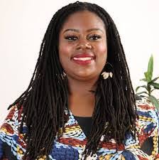 Courtney Kinder's Instagram, Twitter & Facebook