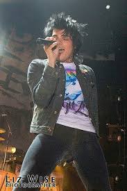 Pin By Ana Luiza On Gerard Way My Chemical Romance Mcr Gees