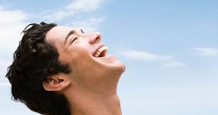 Vous connaissez la « proéminence laryngée » ?