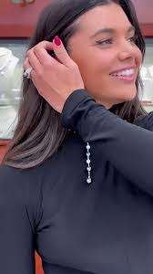 Emily Weintraub's Instagram, Twitter & Facebook