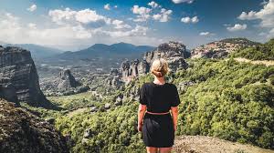 Scenes from tintin and the golden fleece were also shot at the meteora monasteries. Meteora Kloster Fernwehkonfetti