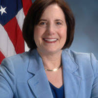 Die ursprüngliche Auffindungshilfe beschrieb dieses Foto wie folgt:  Stützpunkt: San Diego Staat: Kalifornien (CA) Land: Vereinigte Staaten von  Amerika (USA) Kameramann: Richard L. Oasen, CIV Veröffentlichungsstatus:  Veröffentlicht an die Öffentlichkeit ...