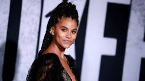 The movie, with great pain and in detail, explains how arthur fleck turns into joker dejected by the way the world treats him. Joker Star Zazie Beetz Pulls Back The Curtain On A Key Scene Hollywood Reporter