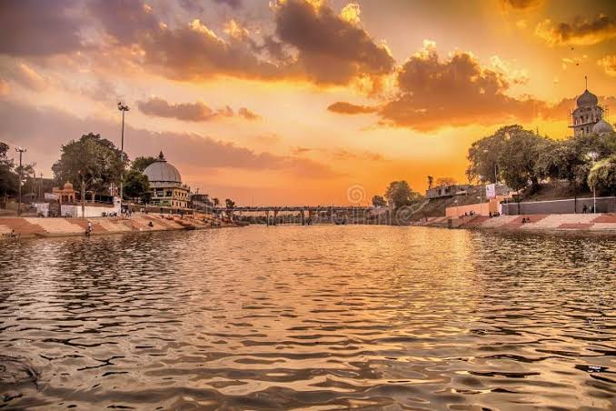 River Kshipra Ujjain Madhya Pradesh Editorial Photo - Image of ghats, held: 249729336