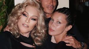 Jocelyn Wildenstein (84) genießt Date mit Verlobtem (57)