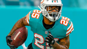 Xavien howard is an american football cornerback for the miami dolphins of the national football league. Xavien Howard To Sign 5 Year 76 5m Extension
