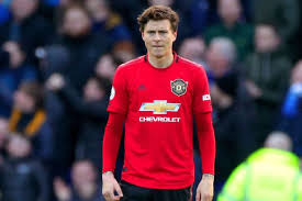 Manchester united's victor lindelof reveals the secrets behind his success, his love of united and how close he was to choosing ice hockey over football. Victor Lindelof Chases Down Thief Who Stole Purse From Elderly Woman In Sweden Aktuelle Boulevard Nachrichten Und Fotogalerien Zu Stars Sternchen