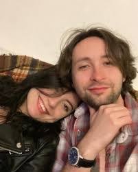 Jessica Bowe's Instagram, Twitter & Facebook