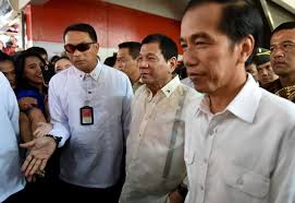 Presiden joko widodo (jokowi) meminta bantuan presiden filipina, rodrigo duterte untuk membebaskan tiga nelayan asal indonesia yang diculik oleh kelompok abu sayyaf, dari perairan dekat lahad datu, sabah, malaysia. Duterte Says Did Not Insult Obama Calls Un Chief Fool The Express Tribune